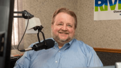 Hoosier Country 103.7